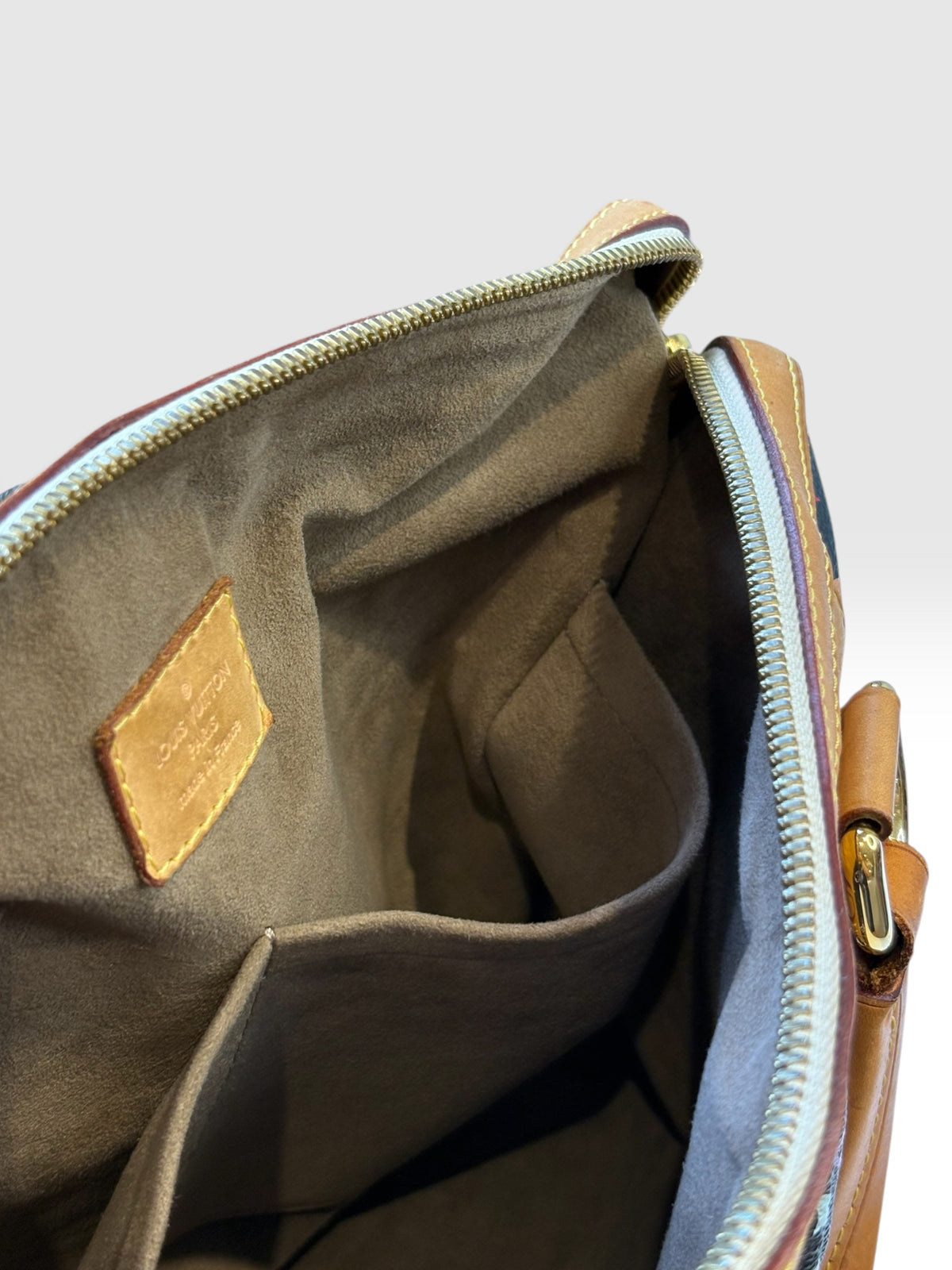 Louis Vuitton x Takashi Murakami Courtney in Black Multicolore Monogram